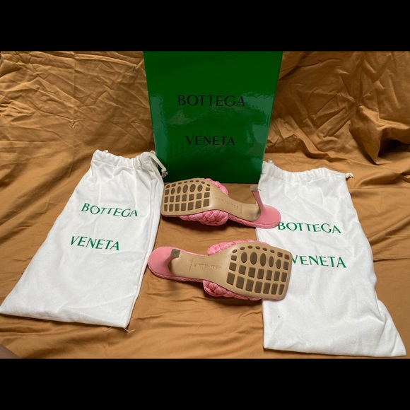 Stretch Intreccio Raffia Sandal - Picture 5 of 6